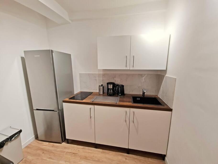 Gregbnb - T2 Design 43M2 - Toulon Est - Wifi Fibre - N2 Exterior photo
